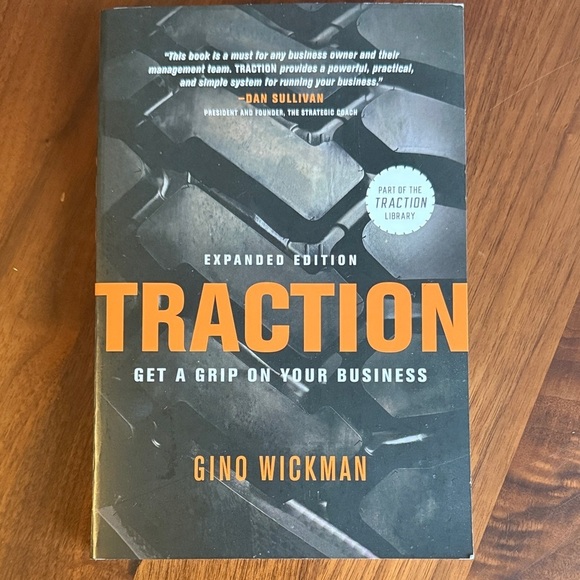 gino wickman Other - Traction: Get a Grip on Your Business Book
